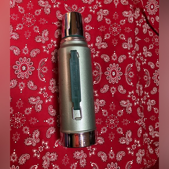 Vintage Aladdin Stanley Thermos A-944DH Green  With Handle, One Quart - Picture 2 of 4